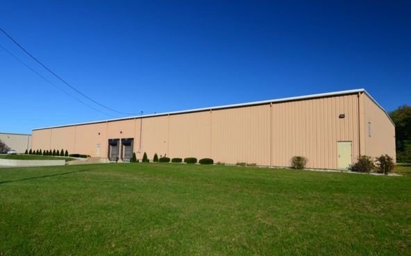 1161 Commercial Ave SE, New Philadelphia, OH 44663